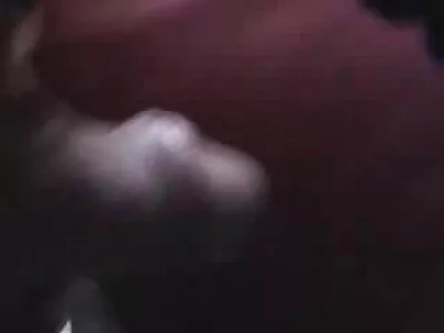 في سن المراهقة  تلميذة BFFs تشارك الديك الوحش في فيديو بوف