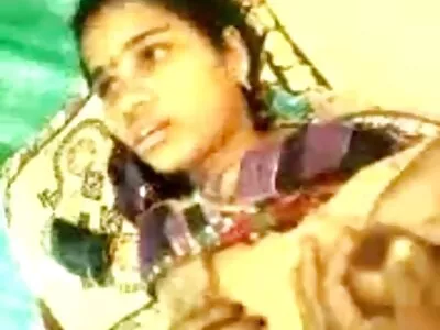 يأتي إلهام الكاتب من ممارسة مواقع تحميل سكس مترجم الجنس مع صديقته المدبوغة