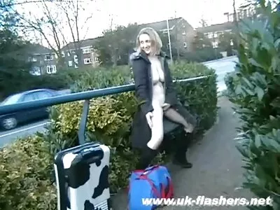 فرخ صغيرة وزوجة أبيها النحيفة يستمتعان مع افضل موقع سكس مترجم قضيب واحد