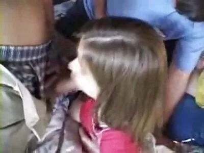 عارضة إباحية انتهازية ذات شعر أحمر تمارس مواقع افلام السكس المترجمه الجنس مع رجل مفتول العضلات لاتيني