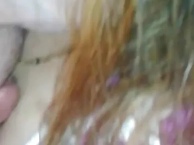 الرجل يجب أن يؤجل  العشاء ويمارس الجنس مع زوجة أب مذهلة في غرفة النوم