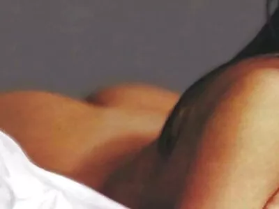 استدعت هوتي الصبي للتحدث وانتهى الأمر بفردين في السرير مواقع سيكس مترجم