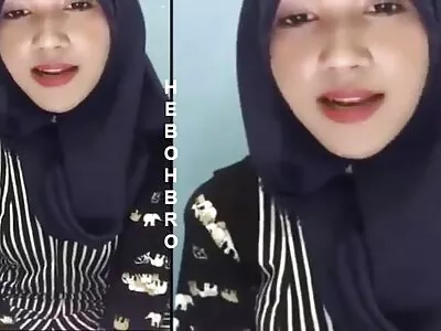 بلوندي مراهق رائع المظهر حريص موقع سكس مترجم عربي جديد على تذوق أنف كبير